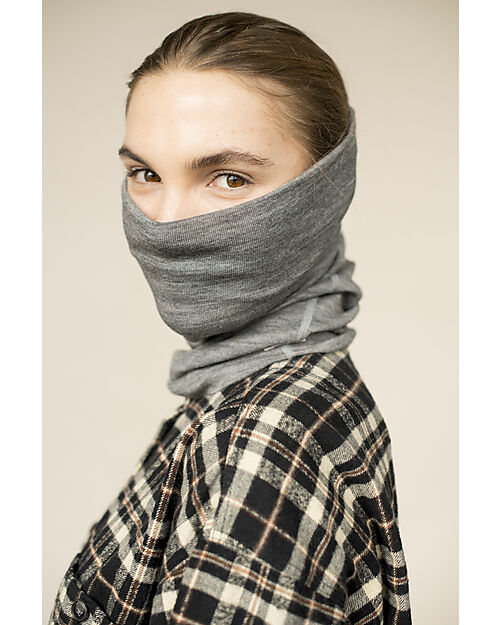 Pickapooh Multifunctional Neck Warmer in Wool and Silk - Grey Scarves