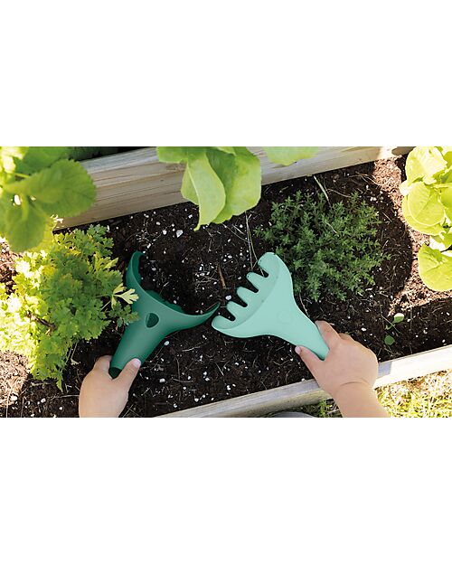 Quut Beach Set - Garden Green - Ball/Watering Can and Rake - with Colored Bag Beach Toys