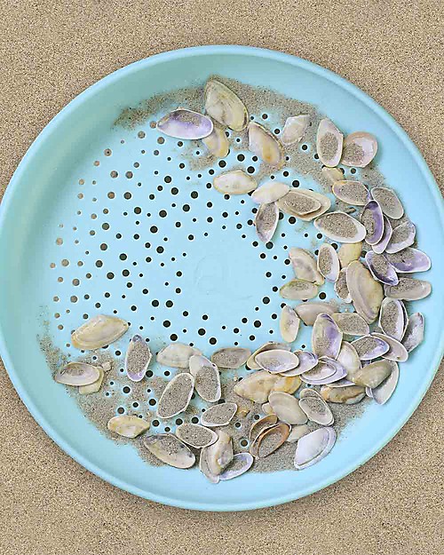 Quut Frisbee - Sieve XL Vintage Blue - in the air is stable - in the hand Comfortable Beach Toys