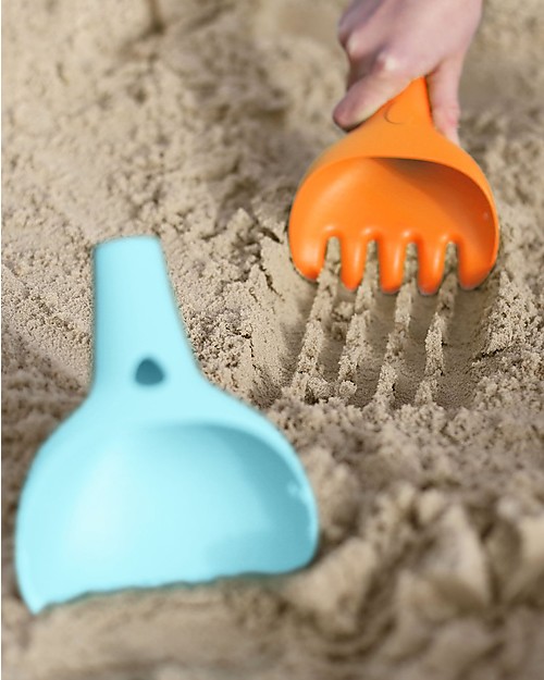 Quut Raki Rake and Digger Beach Toy - Vintage Blue Beach Toys