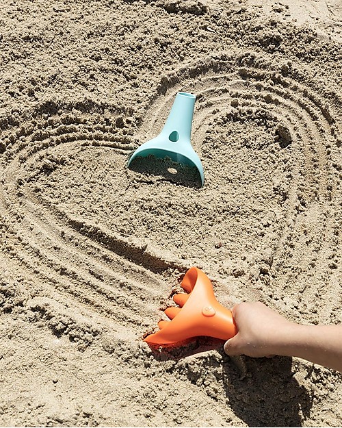 Quut Raki Rake and Digger Beach Toy - Vintage Blue Beach Toys