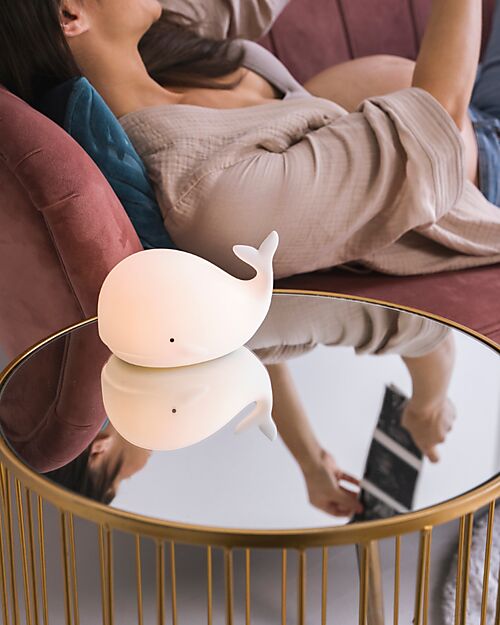 Rabbit & Friends Silicone Whale Lamp - White - Remote Control Nightlights