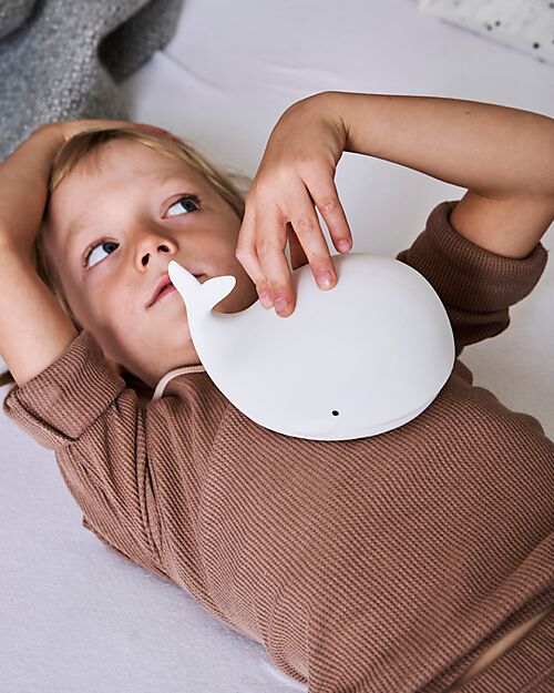 Rabbit & Friends Silicone Whale Lamp - White - Remote Control Nightlights