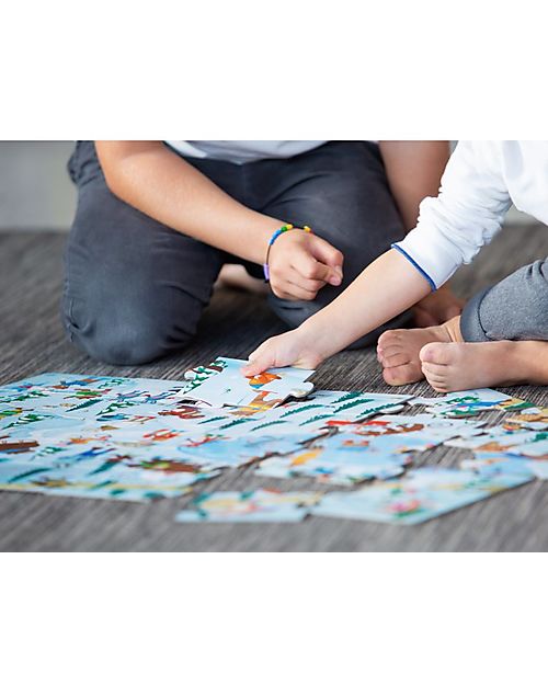 Sassi Junior Round Box with 30-Piece Puzzle and Book - Animals on Ice - from 5 years Puzzles