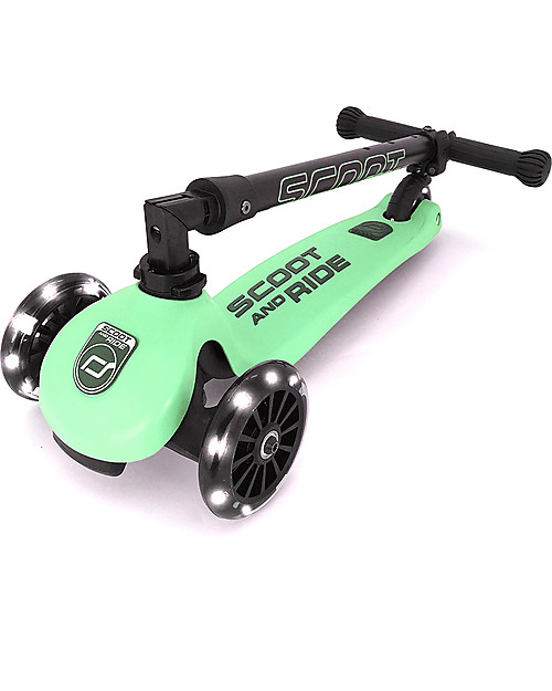 Scoot and Ride Foldable Kids Scooter Highwaykick 3 LED - Kiwi - 3-6 years old Scooters