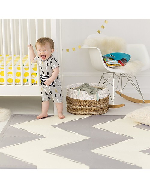 Skip Hop Playspot Triangular Interlocking Foam Tiles, Cream/Grey - 40 large pieces! Playmats
