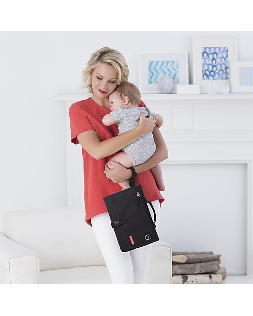 Skip Hop Pronto Signature Changing Station, Black Large, padded