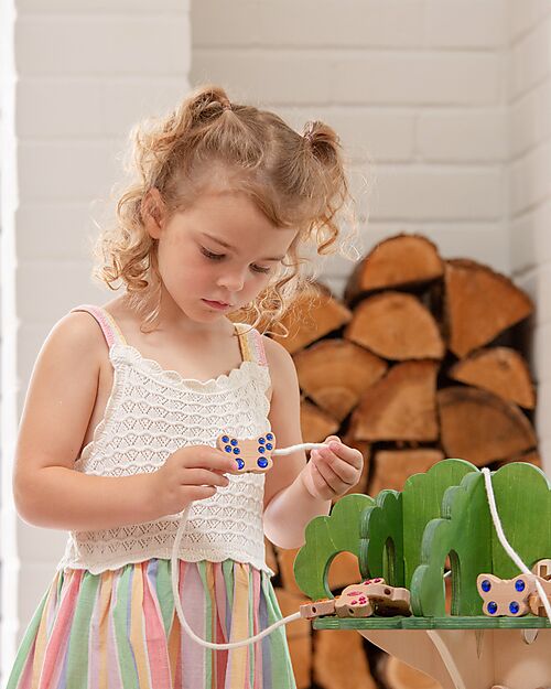tickit FSC Beech Wood Threading Jewelry Set - Butterfly - 20 Pieces - 5.5 x 3,7 cm - +3 Years Wooden Stacking Toys