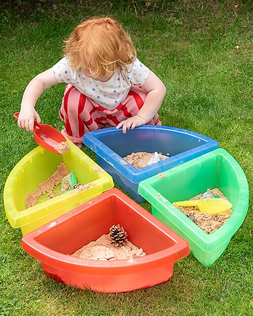 tickit Translucent Scoops - Rainbow - 3 Pieces -  10m+ Outdoor Games and Toys_