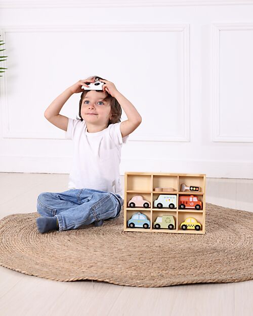 Tooky Toy Wooden Traffic Signs and Transportation Set - 30 x 22 x 4.3 cm - From 3 Years - Includes 12 Pieces Wooden Toy Cars, Trains & Trucks