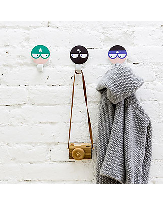 Tresxics 3 Wall Hangers, Heroes Hangers & Hooks