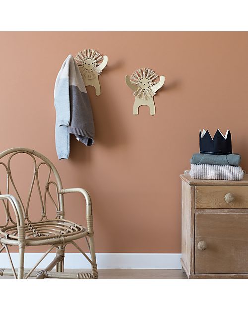 Tresxics Plain Coat Rack Lion - Soft Yellow -  Recycled Steel and Natural Fiber Hangers