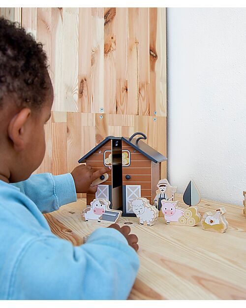 Tryco Baby Folding Wooden Farm - Easy to Carry Dolls Houses