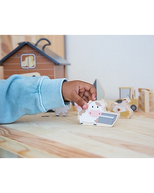 Tryco Baby Folding Wooden Farm - Easy to Carry Dolls Houses