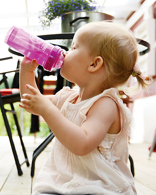 Twistshake Anti-Colic Baby Bottle 260 ml Teat M, Purple Bestie - Includes formula container and mixing net. BPA, BPS and BPF-free! Baby Bottles