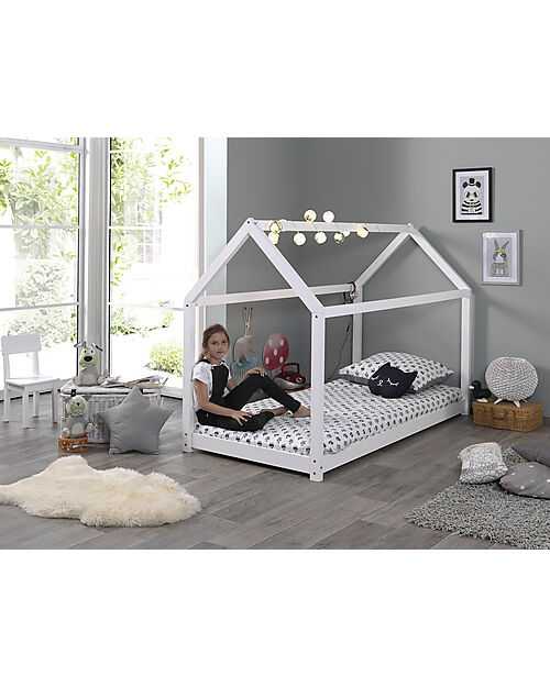 Vipack Montessori Bed Cabane - Solid Pine Wood - 90 x 200 cm - Slats Included - White Montessori Beds
