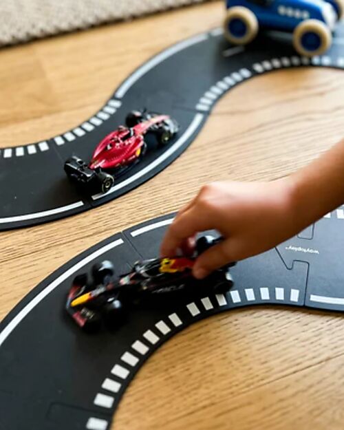 Waytoplay Flexible Track for Toy Cars - Circuit Paul Ricard - 24 Pieces Wooden Toy Cars, Trains & Trucks