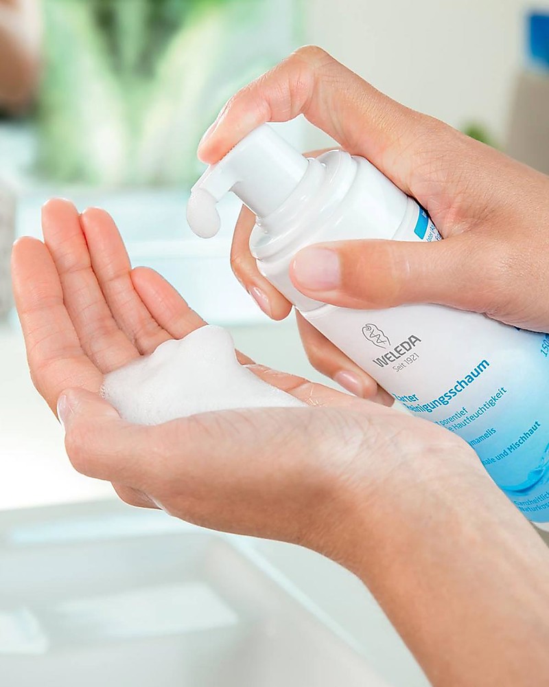 gentle cleansing foam weleda
